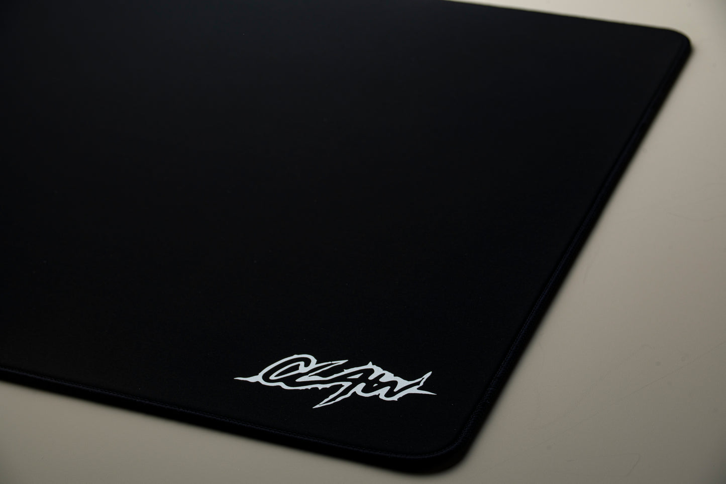 Claw Corvus Gaming Mousepad