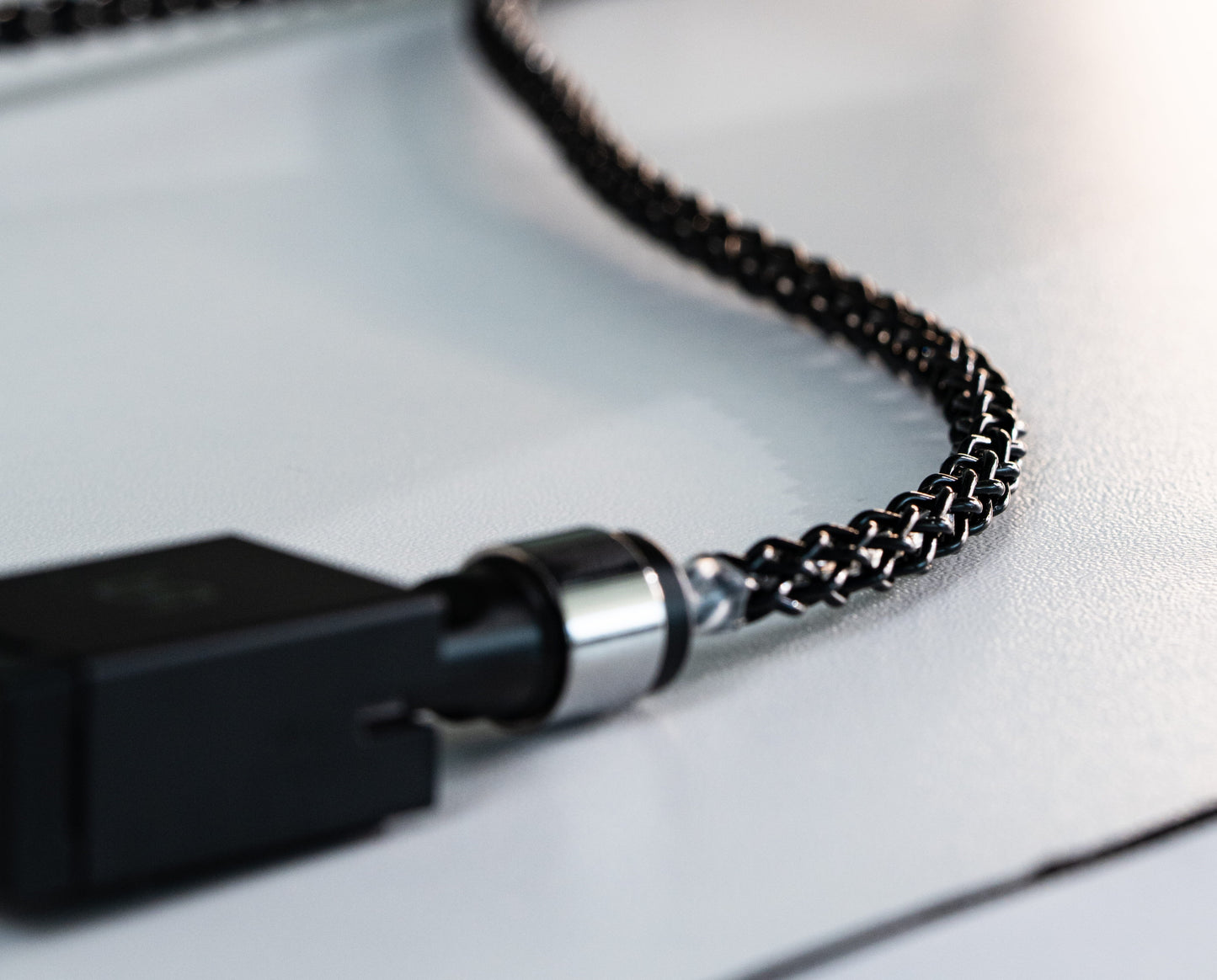 Wraith Dual Output Braided Cable